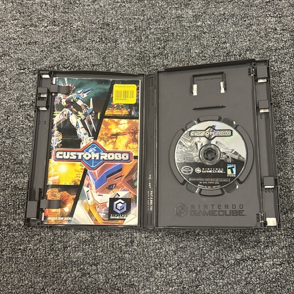 Custom Robo GameCube - Picture 2 of 2
